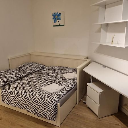 Апартаменти Family Apartman V Centre Mesta Братислава Екстер'єр фото