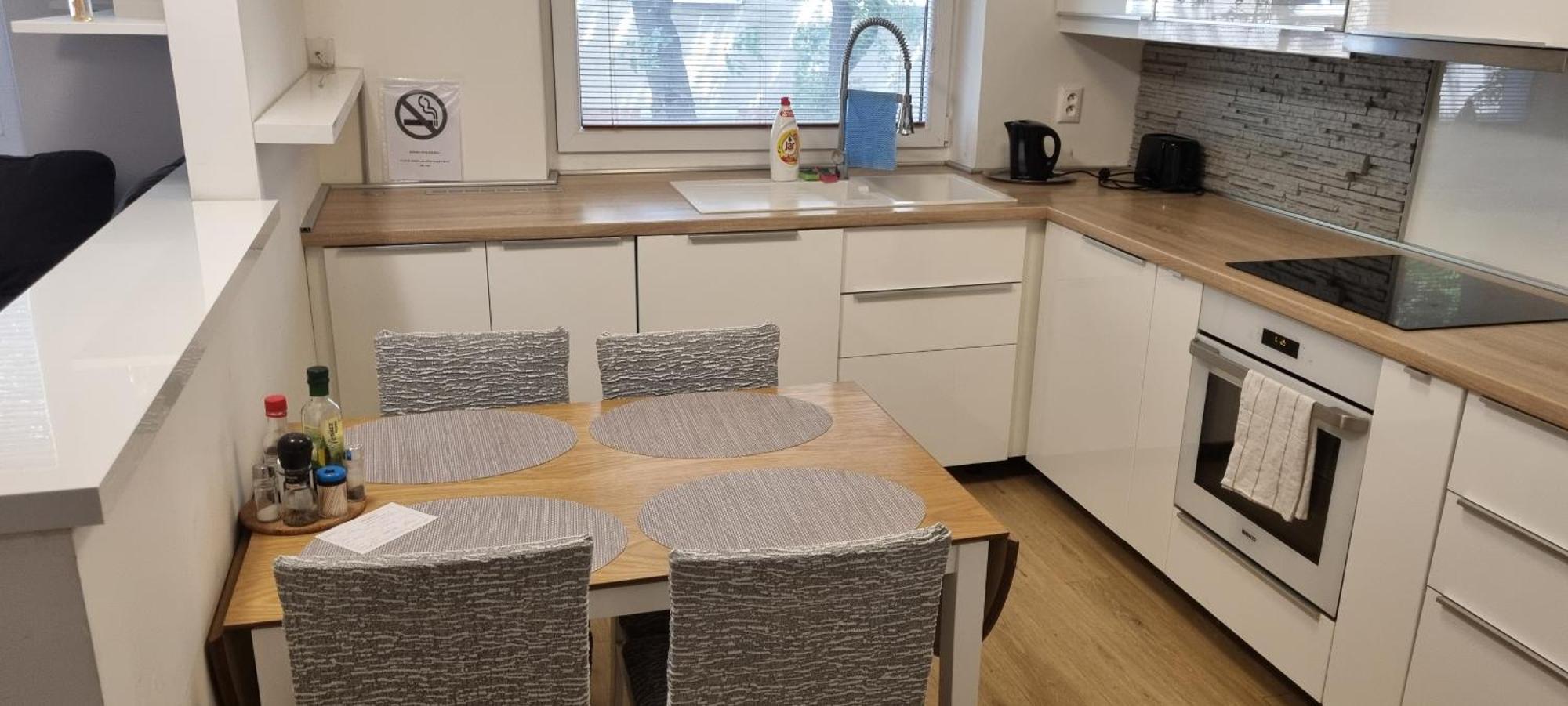 Апартаменти Family Apartman V Centre Mesta Братислава Екстер'єр фото